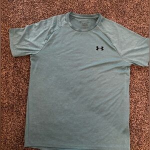 Men's M MD Under Armour The Tech Tee heatgear loose fit shirt